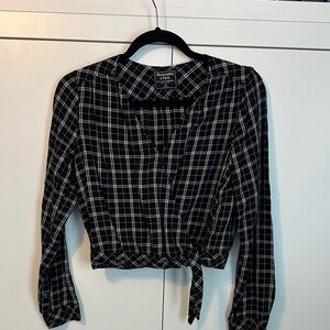 Abercrombie & Fitch Black Plaid Tie-Front Button-Down Shirt